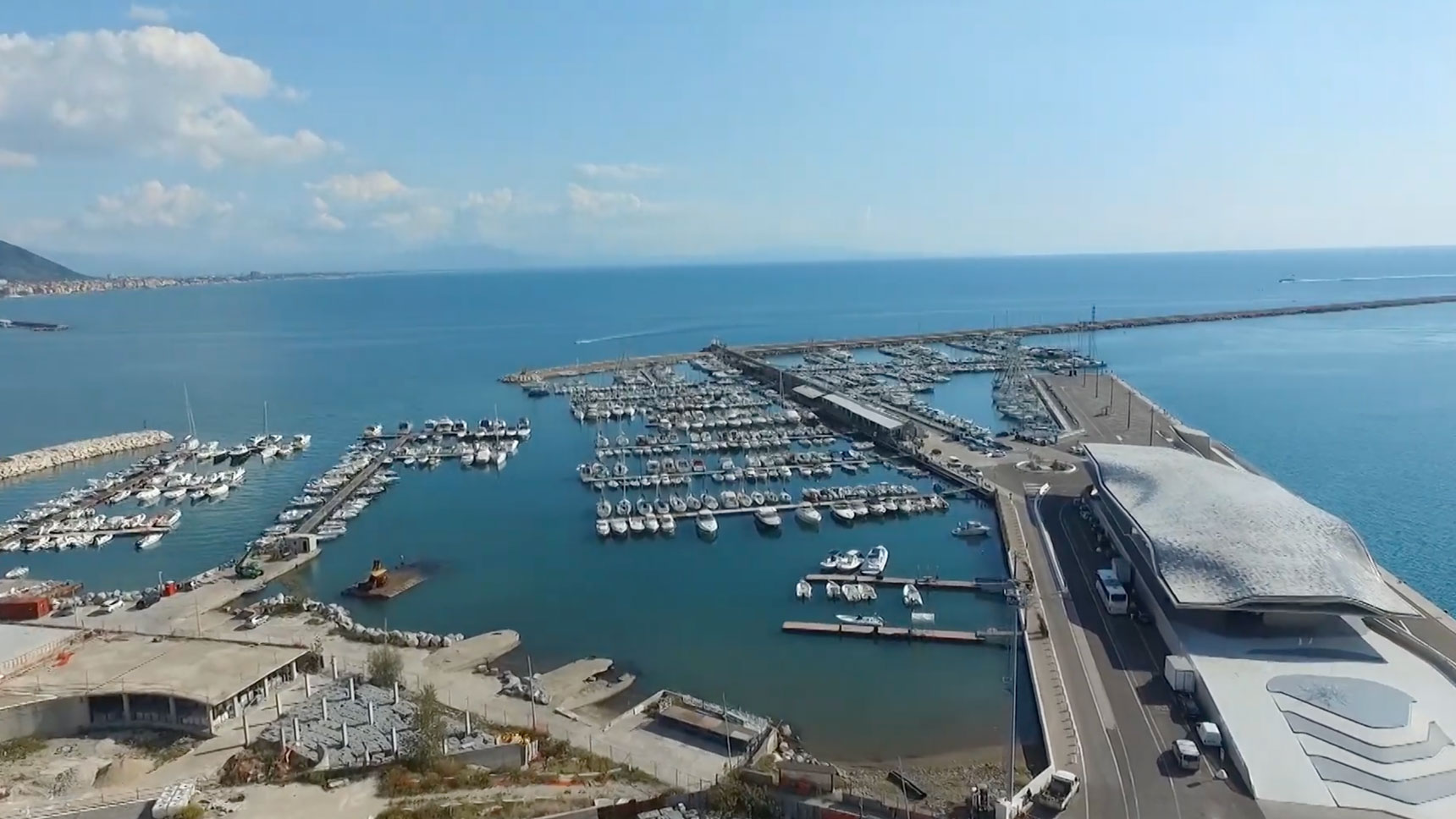 Viaggio nelle aree di crisi. #Salerno: "Più forti del Covid"
