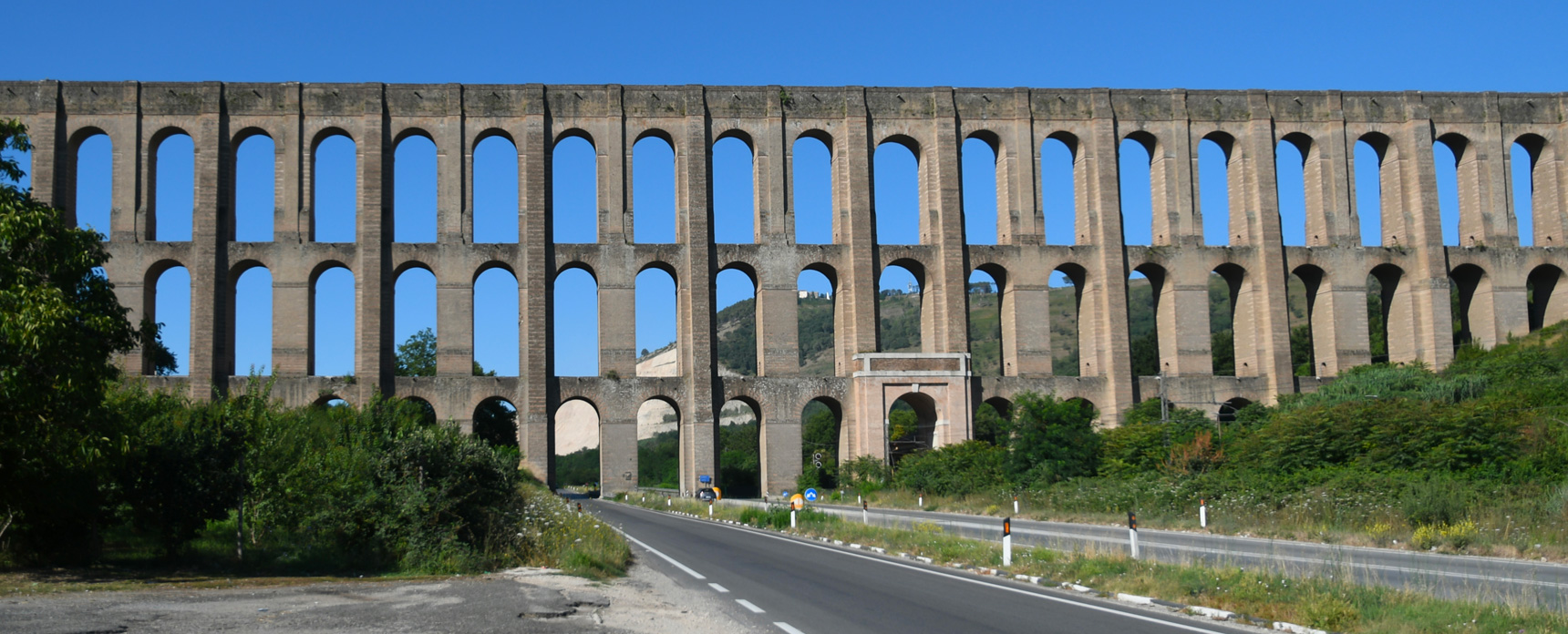 Acquedotto-carolino-caserta