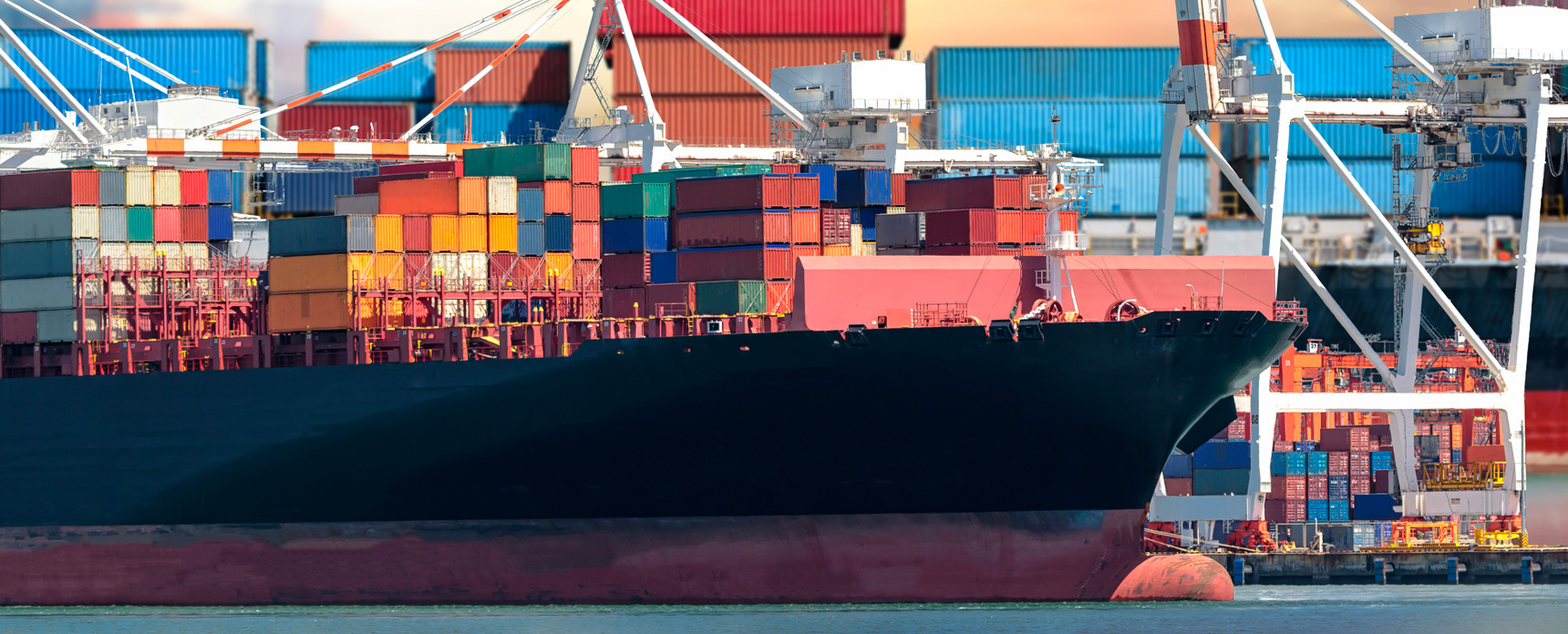 logistica-porto-nave