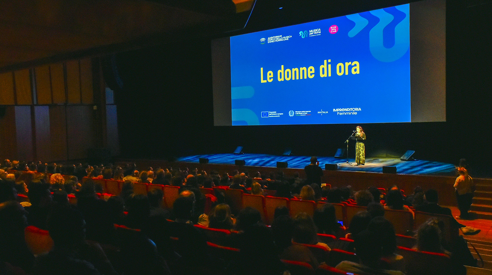 Le donne di ora - Palco